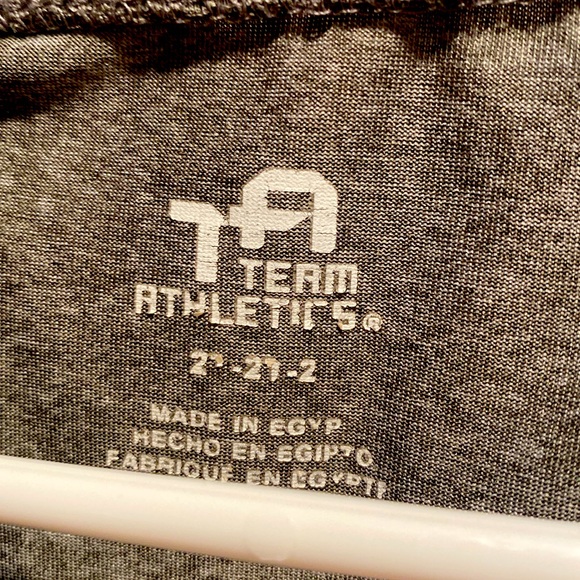 EUC LOT of 2x Boise State Broncos Short Sleeved Shirts Mom/Dad + Son/Daughter! - Picture 7 of 13